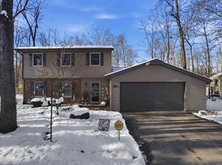 1008 Hidden Valley Dr, Richmond, IN 47374