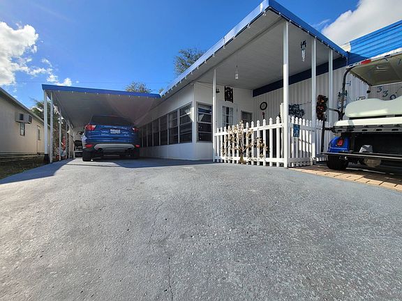 2nd image of 330 Sterling Dr W