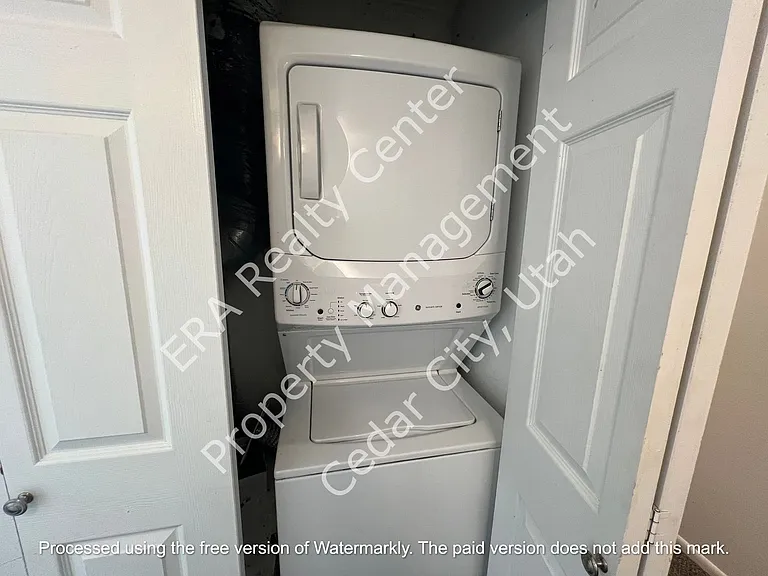 576 W 1045 N #A9 — Photo 7