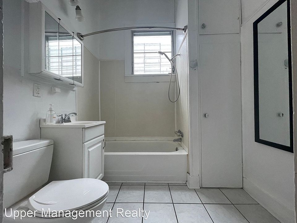 1st image of 823 Jena St