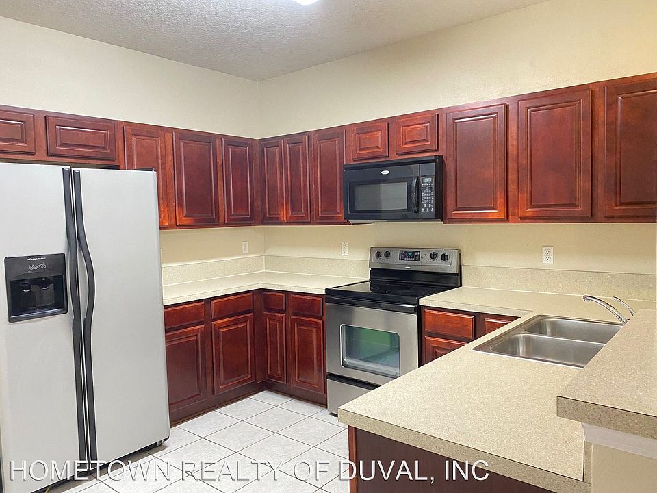 1st image of 3640 Kirkpatrick Cir Unit 8