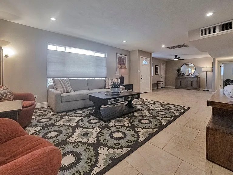 8737 E Plaza Ave — Photo 10