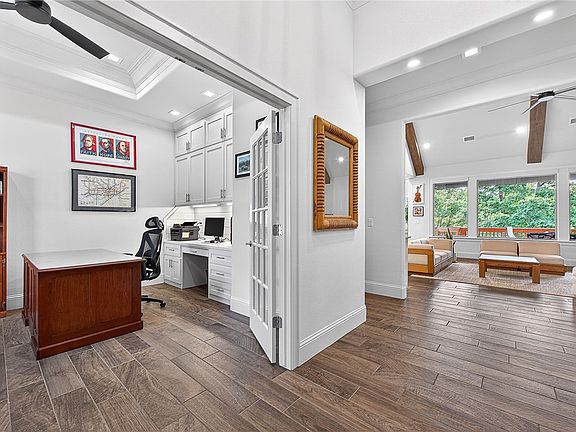 2nd image of 8525 Manor Dr