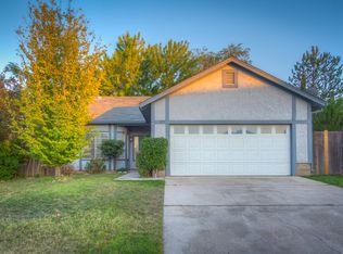577 Brock Dr, Redding, CA 96003