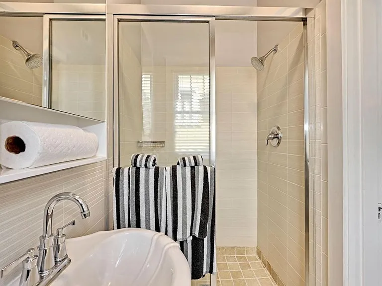 1424 Longfellow St NW — Photo 26