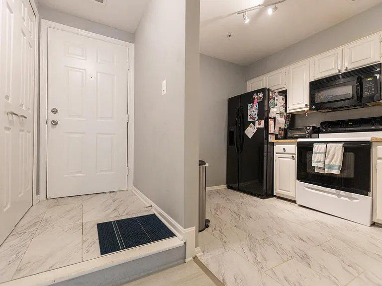 240 S Reynolds St #309 — Photo 7