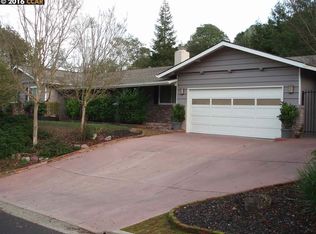 246 Scofield Dr, Moraga, CA 94556