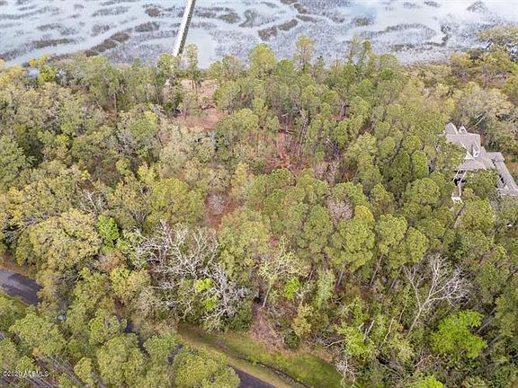 2nd image of 68 Bay Dr
