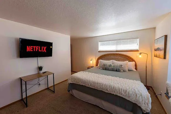 2nd upstairs bedroom
