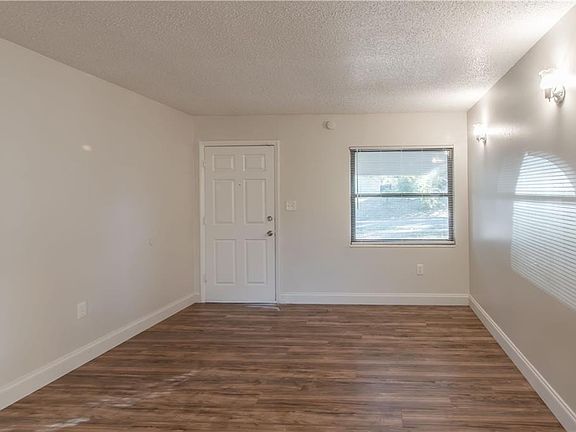 4th image of 1804 Lake Lorine Dr