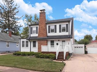 507 S Florence Ave, Bloomington, IL 61701