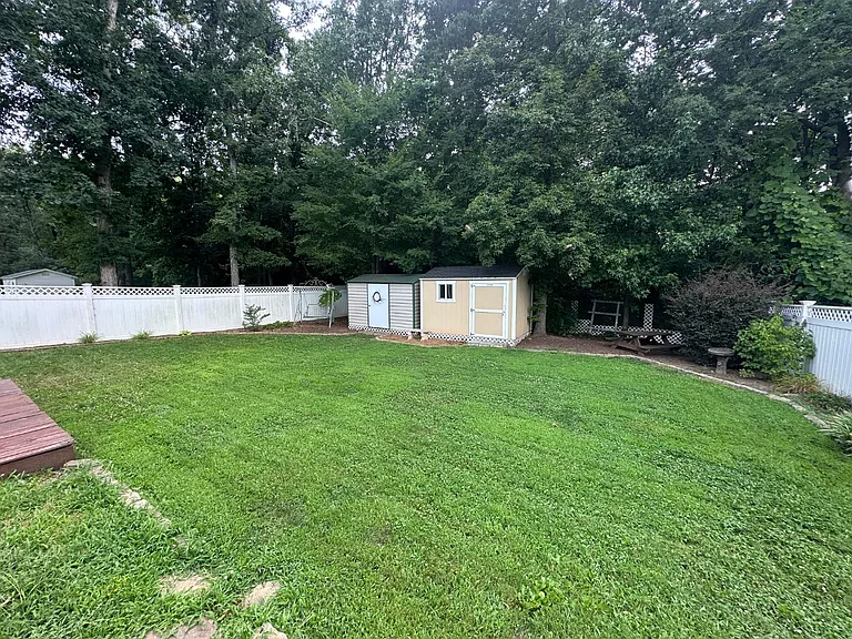 1290 Pyrtle Dr — Photo 12
