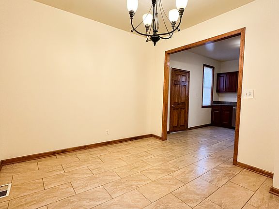 3rd image of 7532 S Vernon Ave
