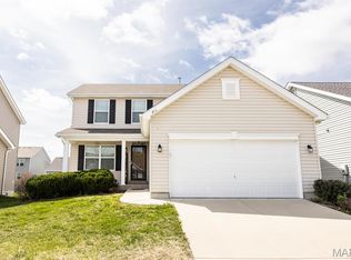 245 Longridge Cir, Belleville, IL 62221