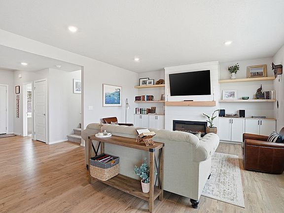 4th image of 8102 S Allora Rd