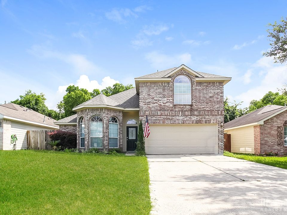 1st image of 18452 Sunrise Oaks Ct