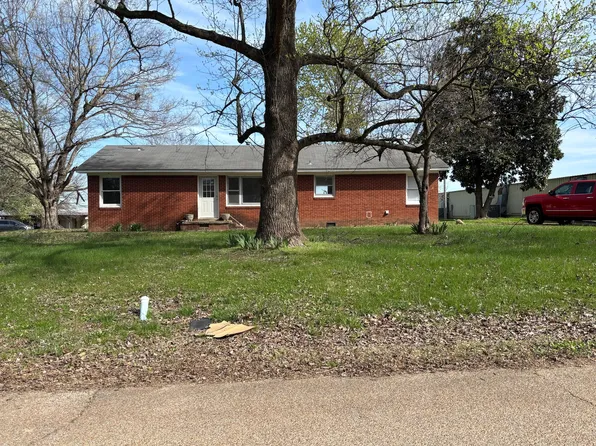 95 E Walnut St, Alamo, TN 38001