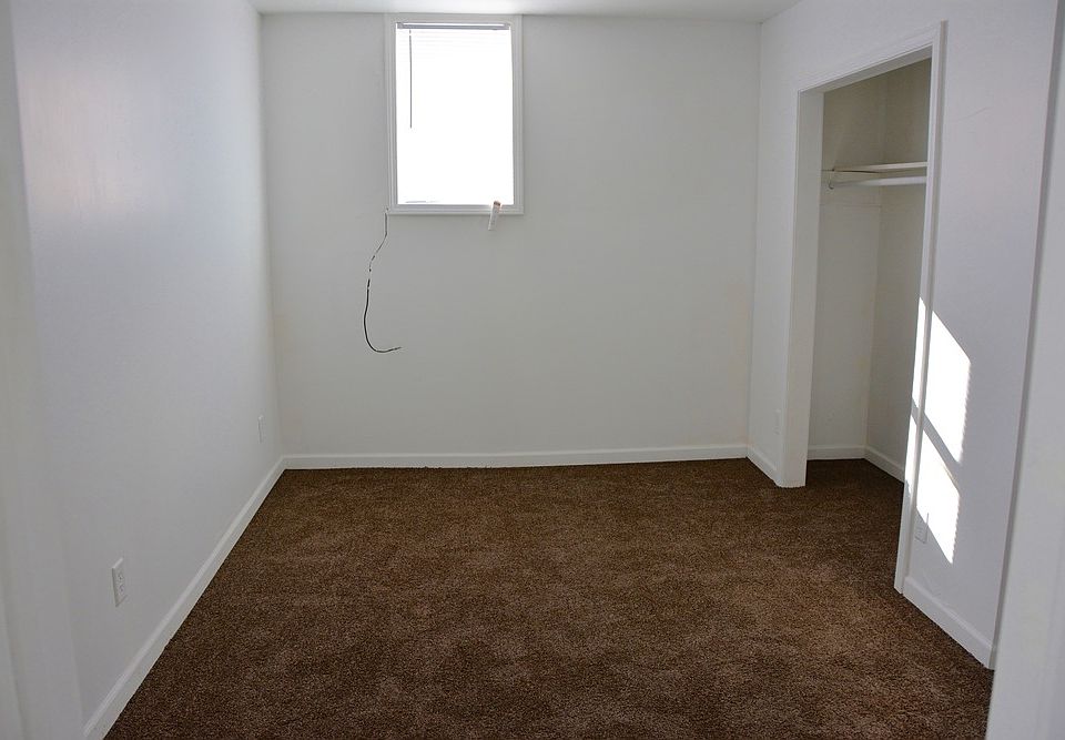 2nd image of 5470 Pinecrest Dr