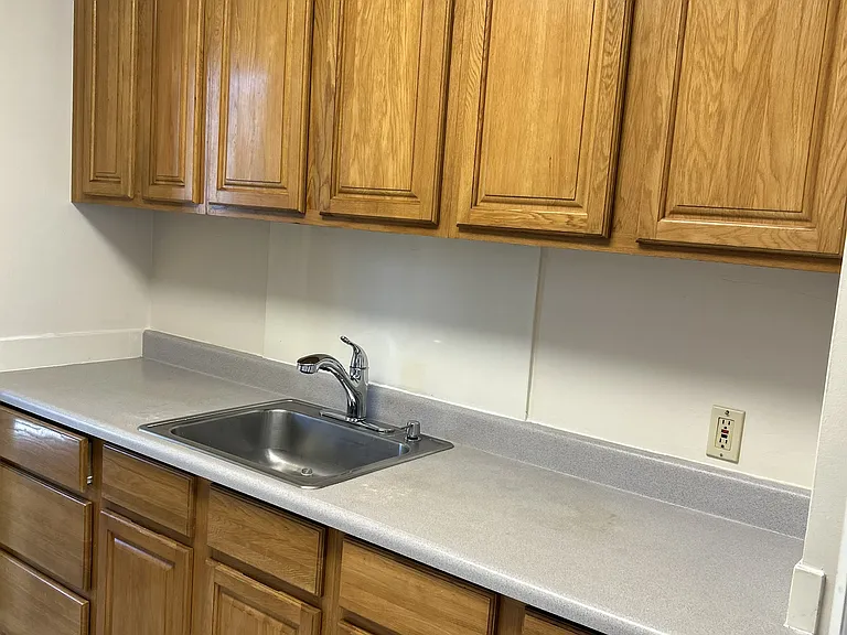 1718 5th Ave #1 — Photo 9
