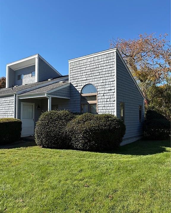 1st image of 1 W Castle Way