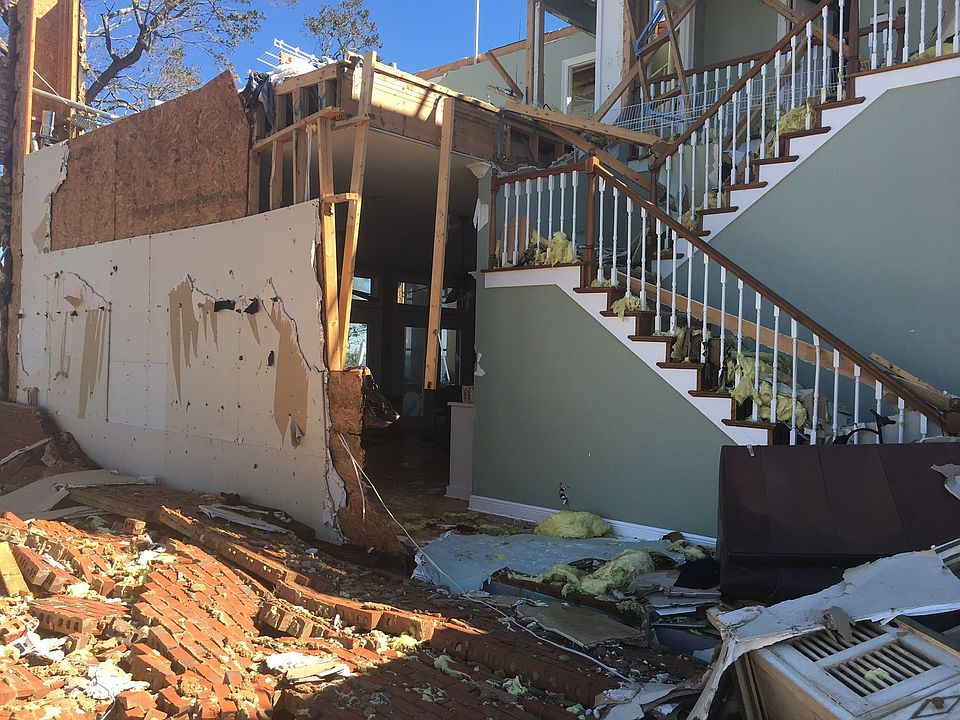 1st image of 2308 Country Club Dr