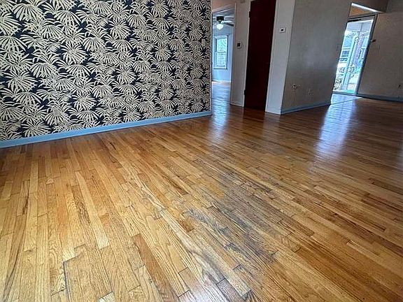 5th image of 901 S Stanley St