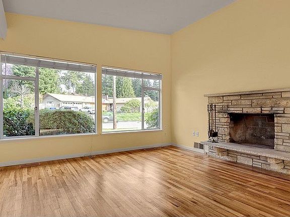 4th image of 133 156th Ave NE