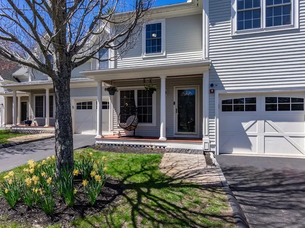 13 Junction Ln Unit 13, South Hamilton, MA 01982
