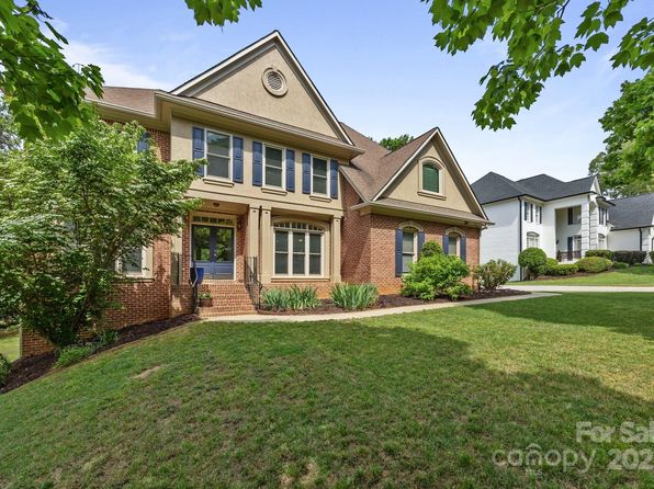 18305 Dembridge Dr, Davidson, NC 28036
