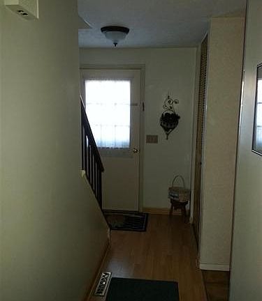 5th image of 7405 Kingston Ct #E