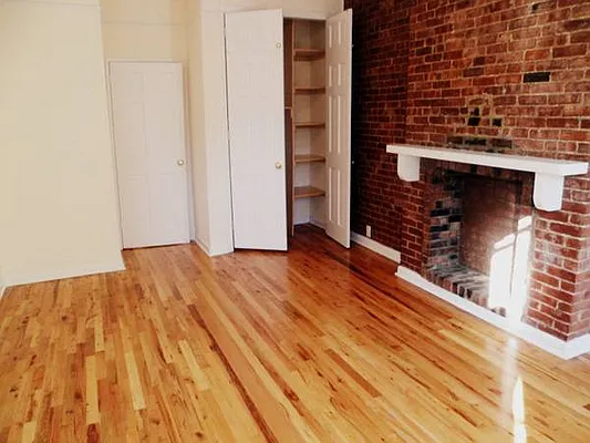 Rented by Metropolis Real Estate of Manhattan | media 41