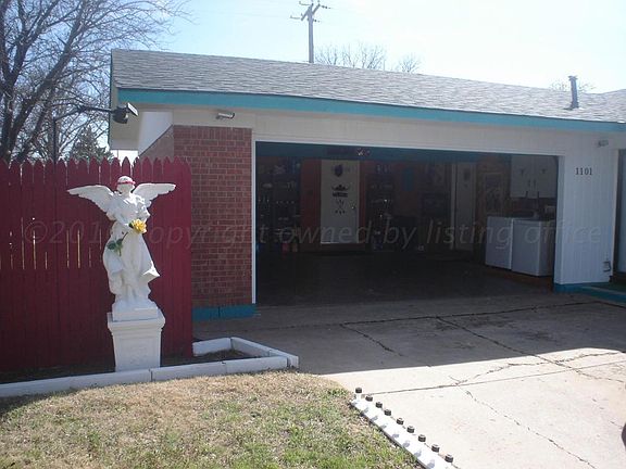 4th image of 1101 Sierra Dr