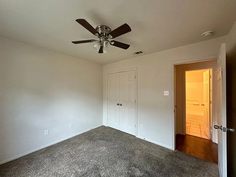 2311 Price Dr — Photo 17