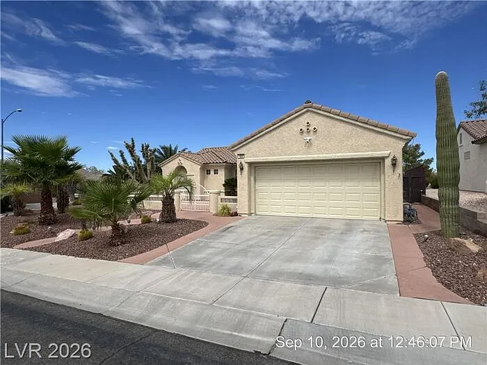 2 bed, 2.5 bath, 2458 sqft, $3,095 — Photo 2