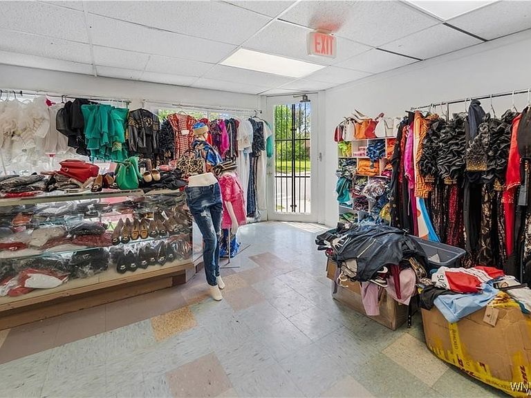 Listing photo 4