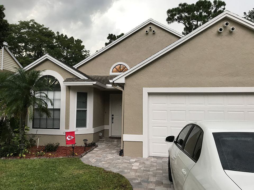 1st image of 4272 Fox Hollow Cir