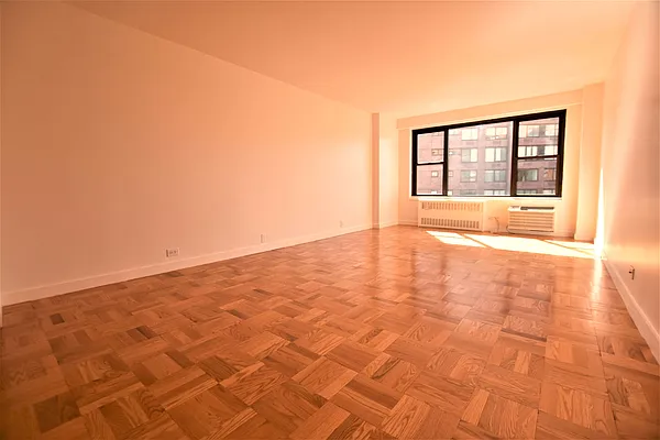 Rented by Bold New York | media 17