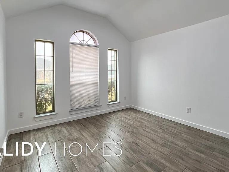 5921 SE 88th St — Photo 31