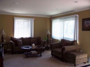 7 Beach Ave APT 2, Northport, NY 11768