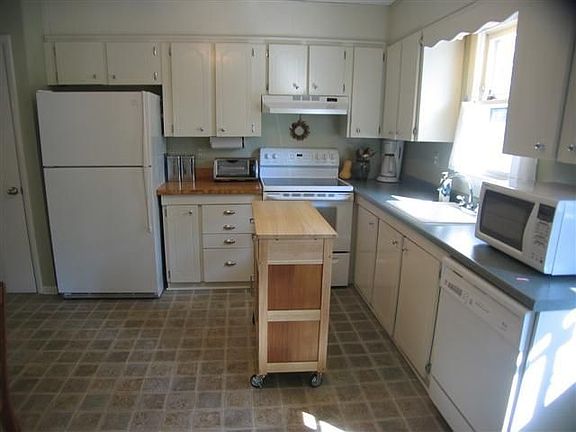 Large Country Kitchen