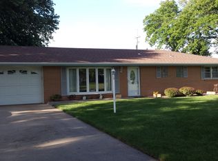 1602 W 22nd Ave, Hutchinson, KS 67502