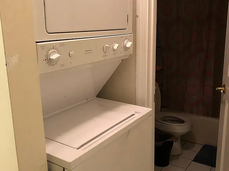 2 bed, 450 sqft, $3,250 — Photo 1