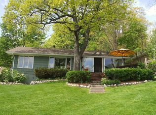 2002 Lakeview Dr, Delavan, WI 53115