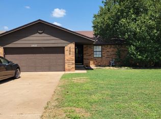 1517 Craig Blvd, Edmond, OK 73003