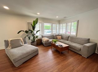 4750 Santa Lucia Dr, Woodland Hills, CA 91364