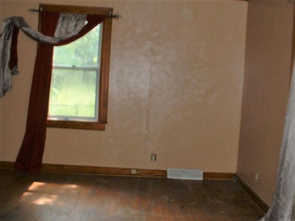 4th image of 209 Stoney Ave