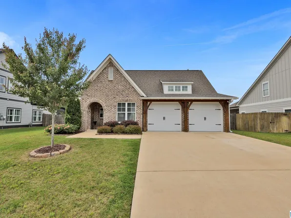 908 Shelby Farms Cir, Alabaster, AL 35007