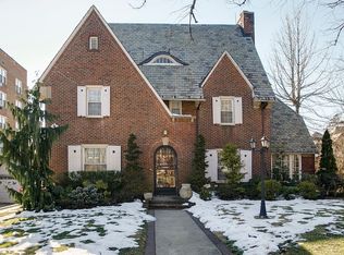 8324 Beverly Rd, Kew Gardens, NY 11415