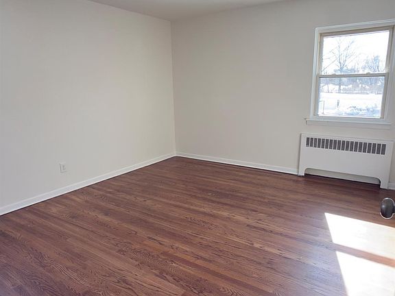 5th image of 298 Central Ave #5B