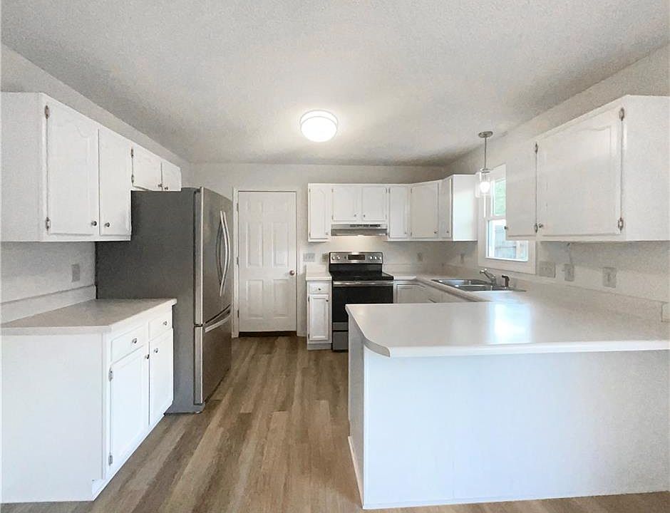 3713 Signet Dr, Winston Salem, NC 27101 | Zillow